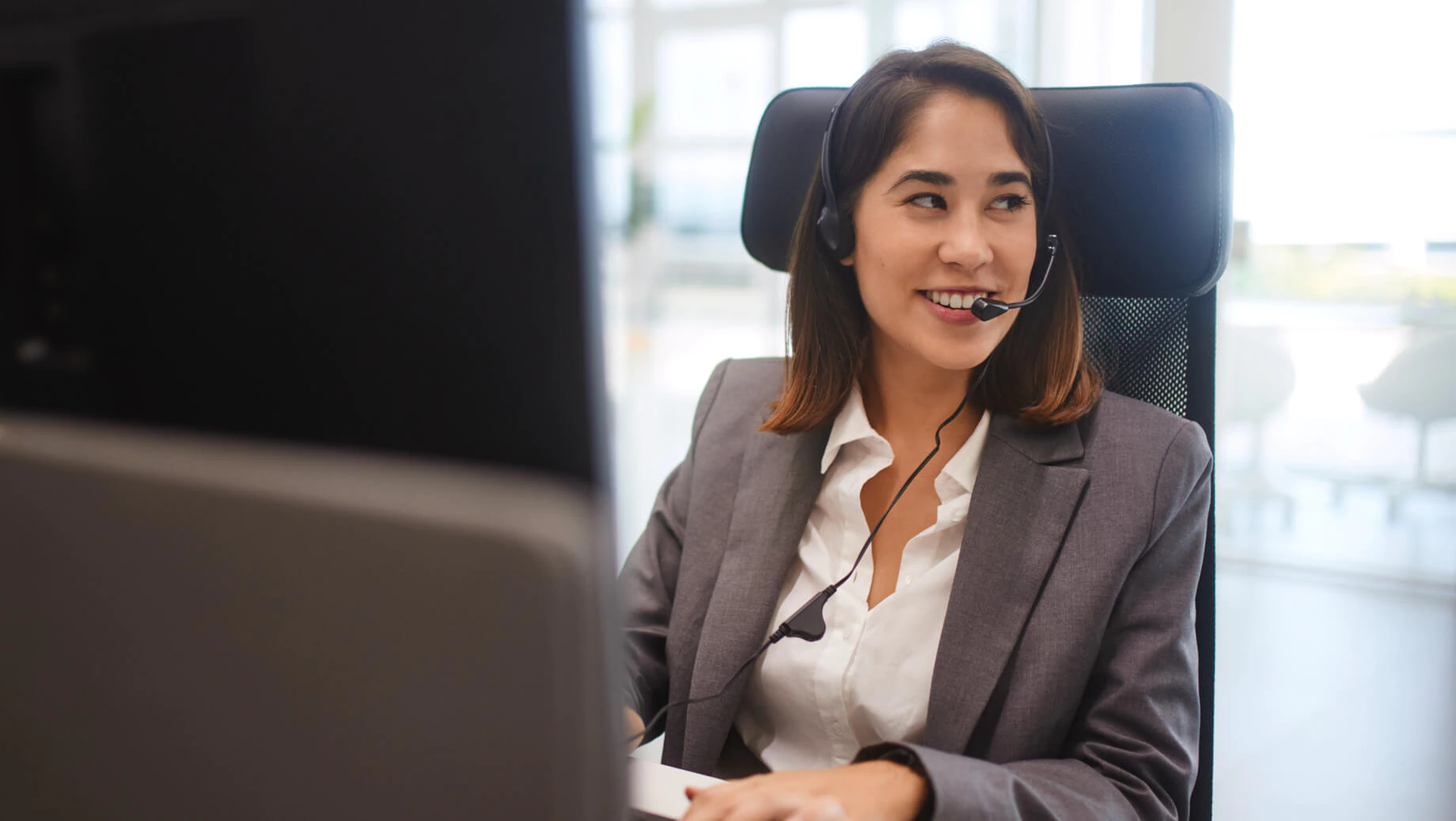 Female Almple rep on headset